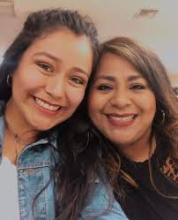 Lori Aviles's Instagram, Twitter & Facebook