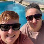 Tina Simes's Instagram, Twitter & Facebook