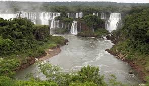 Aceasta este singura minune a lumii ce nu necesita descrieri ale istoricilor din antichitate sau ale poetilor. Au Fost Alese Cele 7 Minuni Ale Naturii Video