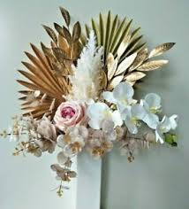 Artificial flowers provide you with the ability to show off your artistic side by creating decorative pieces or bringing character to household decor that you are showing off. Artificial Flower Arrangements Dried Flowers Pampas Grass Palm Fan Leaf Gum Gold Ebay