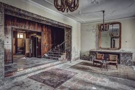 Abandoned hotel from all over the world. 19 Eerie Photos Of The World S Grandest Abandoned Hotels Abandoned Hotel 19 Viralscape