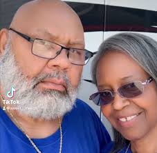 NOVEMBER November 22 Kellie Pierce Street Happy Birthday, Kellie!!! Enjoy  your special day!!! Kellie is daughter of cousins Joan Pierce and the  beloved Herbert Pierce, Jr. Joan and my husband Chuck are