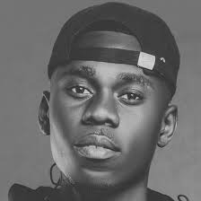 Tsunami fala da digressão em Portugal e rejeita rótulo de “artista do  momento” Nos últimos meses, o nome de Tsunami tornou-se sonante no panorama  musical angolano, com músicas que animam festas não