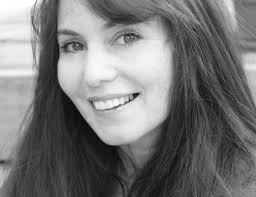 Lauren Rheaume reviews Mary Laura Philpott