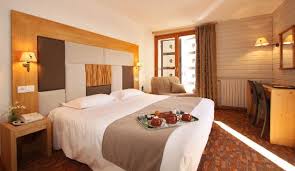 Here, ski lifts give going skiing in one of the most popular ski resorts in the alps and looking for hotels in val d'isere? Hotel La Galise Bewertungen Fotos Preisvergleich Frankreich Savoie Tripadvisor