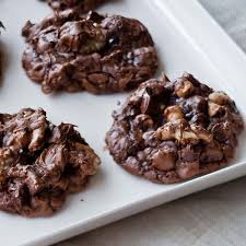 Need a relatively easy recipe that's sure to impress your s.o.? Barefoot Contessa Chocolate Peanut Butter Globs Recipes