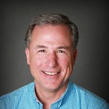 Elizabeth Yslas's Instagram, Twitter & Facebook