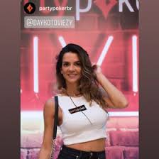 Nel frattempo vi chiediamo di dedicare un pensiero alla sua. Dayane Kotoviezy Dayanekotoviezy Profile Pinterest