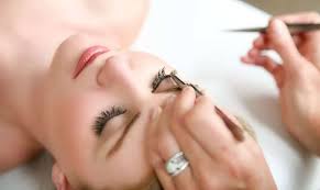 Requieren como todas y cada una de las como ponerse unas pestañas postizas un mantenimiento adecuado. Como Quitar Las Pestanas Postizas Sin Danar Tus Ojos Bezzia