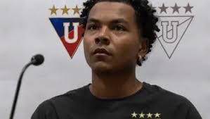 Andrés Iniesta es posibilidad para la Noche Amarilla