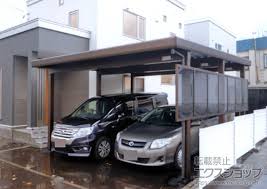 北海道札幌市のykkapカーポート ジーポートneo 積雪150cmタイプ 2台用 角柱6本柱 ジーポートneo用 サイドパネル 台形枠なし の施工例 お客様の感想 まめに連絡をくれたおかげで家の限られたスペースで理想のカーポートを作って頂ける事が出来ました 担当の方はも
