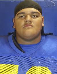 High School football: players to watch: At 6-5, 335, Santa Cruz is big  force on