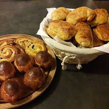 Dommage Que Je Ne Puisse Pas Vous Mettre L Odeur Petitdejeuner Lemonpietraiteurcarte Viennoiseries Traiteur Petit Dejeuner Recette