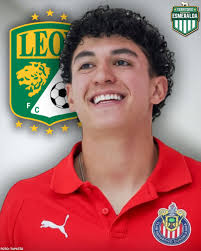 📬 Novedades de la pretemporada del Club León, hoy que partieron a Cancún:  🟢 Óscar Villa regresó luego de pasar un año con Cancún FC de Expansión, y  fue considerado por Berizzo