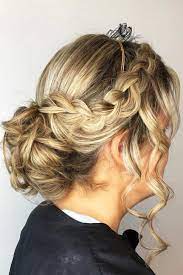 25 Charming Mother Of The Bride Hairstyles To Beautify The Big Day Mother Of The Bride Hair Mother Of The Groom Hairstyles Bride Hairstyles