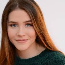 Gigi Watson's Instagram, Twitter & Facebook