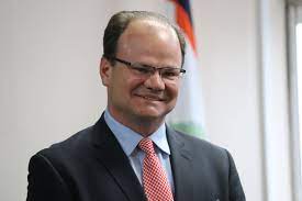 El hecho de que no supiera el precio real indignó a muchos usuarios que, a través de twitter le 'cayeron' encima bajo el hashtag #carrasquillatienehuevo. Ministro De Hacienda Presenta Acciones Integrales Para Seguir Enfrentando Compleja Situacion Fiscal Impactada Por Covid 19 Somosacrnet Accidentes De Costa Rica
