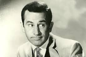 Sobrevivió como soldado, trabajó de dibujar mapas hasta que se convirtió en  el Superagente 86 y se volvió millonario