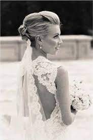Your hairstyle will support it and this magic veil frames your face. 4 Romantic Wedding Hairstyles With Veils Pretty Designs