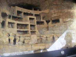 Ancient Indians Lived In These Homes Built Into The Mountain To Protect Themselves Montezuma Castle Beautiful Places On Earth State Of Arizona