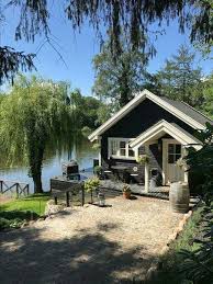 Petit Chalet Au Bord De L Eau Rp05 2019 Lake Houses Exterior Small Lake Houses Dream House Exterior