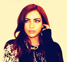 Sweet Female Attitude — Leopallooza Festival