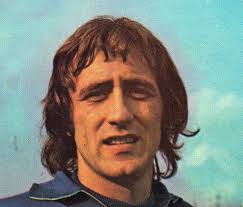 L'ex calciatore, pochi mesi fa. Mauro Bellugi A Wembley Indiscreto