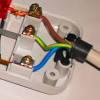 Different options for the wiring and repair of a damaged extension cord. 1