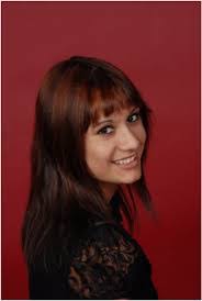 Lubna Mazin's Instagram, Twitter & Facebook