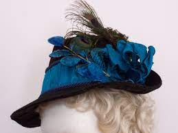 Pin By Elsha Mccombe On Bustle Era Hats Bonnets Victorian Hats Victorian Accessories Edwardian Gowns