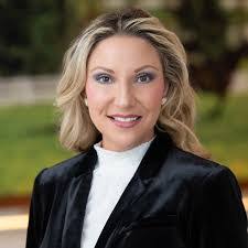 Gail Smith's Instagram, Twitter & Facebook