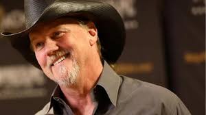 Tearful Country Star Struggles to Perform Heart-Wrenching Divorce Song Live  for First Time