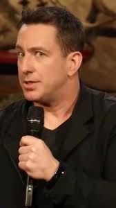 Jamie Ellis Standup White