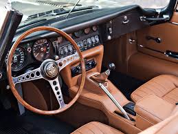 Jaguar E Type Interior Voiture Jaguar Voitures Classiques Voitures Retro