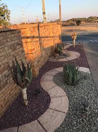 Aloes In A Water Wise Garden In Drought Stricken Bloemfontein South Africa Waterwise Garden Water Wise Landscaping Drought Tolerant Landscape Front Yard
