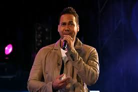 Ouça músicas do artista romeo santos. Romeo Santos Simple English Wikipedia The Free Encyclopedia