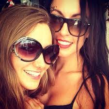 Kerri Nicholson's Instagram, Twitter & Facebook