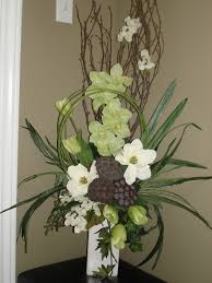 ✓ home & garden , festive & party supplies , artificial decorations , artificial & dried flowers. Pin On Spring Table Arrangements