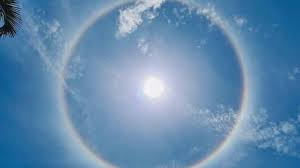 Halo rings, on the other hand are more feasible because they're smaller (only 10000km across as opposed to sever aus). Sun Halo Spotted At Several Locations In Singapore Cna