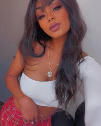 Jasmine Webb's Instagram, Twitter & Facebook