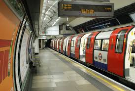 Find information on trains to elephant & castle (underground) train station. Elephant Castle Tube Station Wikiwand