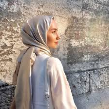 Instagram Da Betul Eskiye Daliyor Gozum Dalmasin Da Ne Yapsin In 2020 Hijab Fashion Hijab Outfit Abaya Fashion
