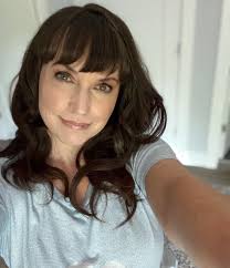 Julie Ann Emery (@julieannemery) • Instagram photos and videos