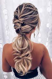 This homecoming hairstyle is straight out of a fairytale. 40 Dreamy Homecoming Hairstyles Fit For A Queen Hair Styles Medium Length Hair Styles Homecoming Hairstyles