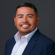 Alex Gines's Instagram, Twitter & Facebook