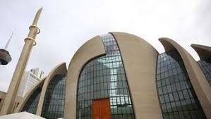 Welcher anteil an den kunden ausbezahlt wird, ermittelt eine islamische bank häufig in anlehnung an die zinssätze, welche von konventionellen banken gewährt werden. Finanzgeschafte Nach Allah Islamisches Banking Wachst Wirtschaft