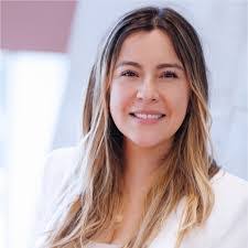 Johana Gamboa's Instagram, Twitter & Facebook