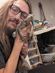 Taming a wild caught monitor lizard?