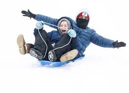 Memphis-area schools close Monday: What else is closed, weather information, warming centers