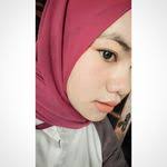 Tessa Nay's Instagram, Twitter & Facebook